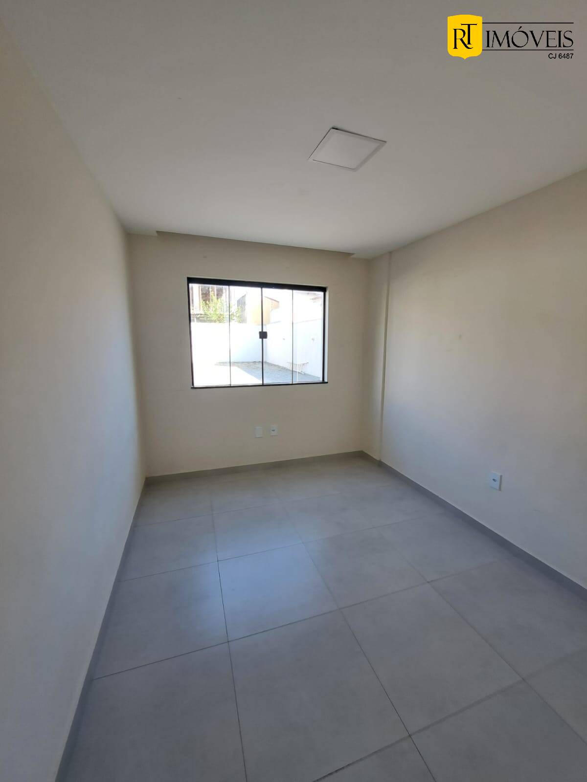 Apartamento para alugar com 2 quartos, 70m² - Foto 14