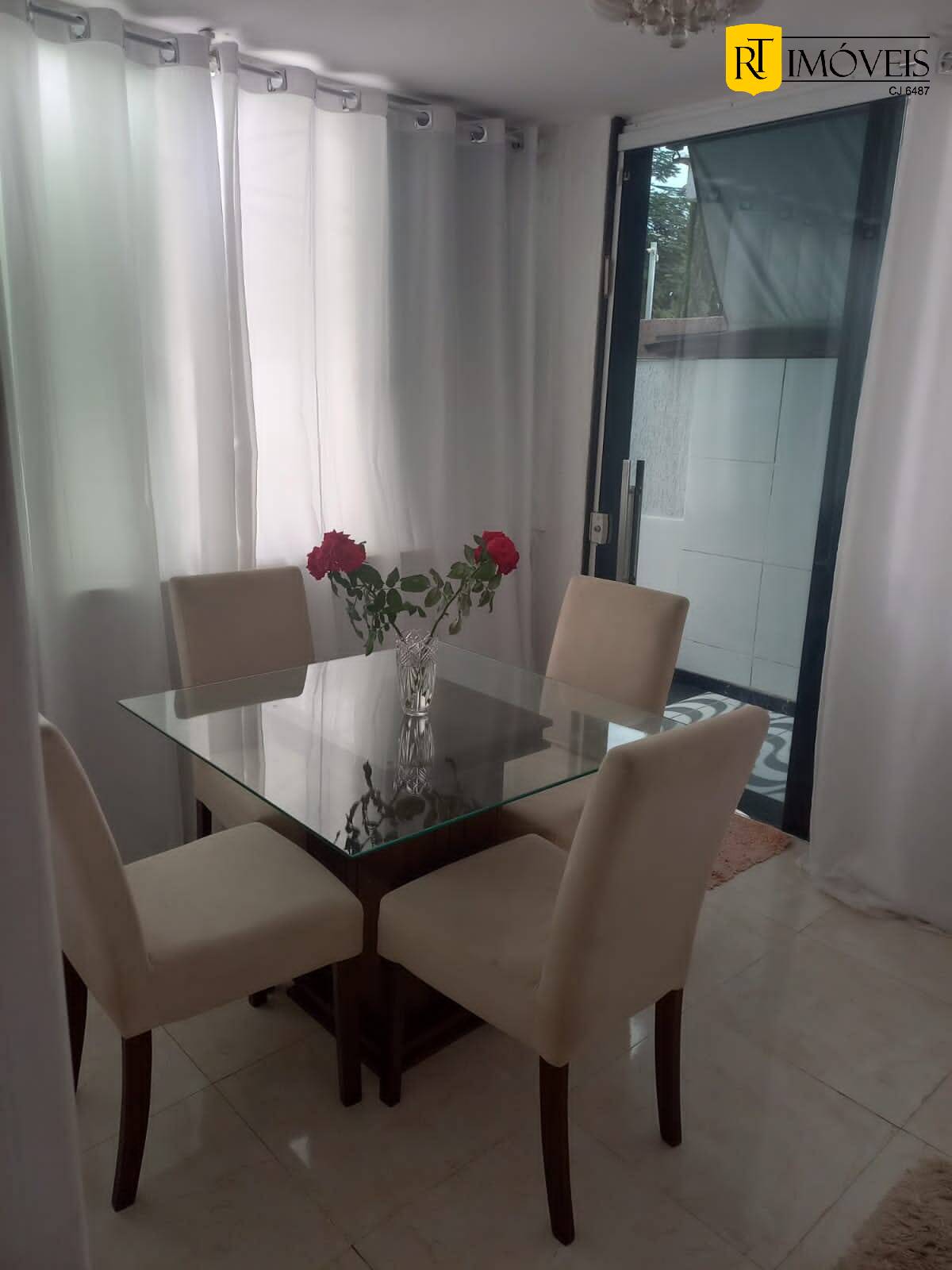 Casa à venda com 2 quartos, 93m² - Foto 2