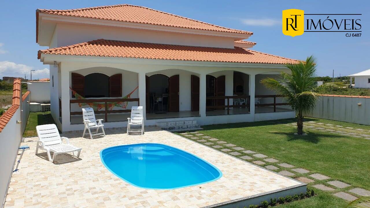 Casa à venda com 3 quartos, 140m² - Foto 1