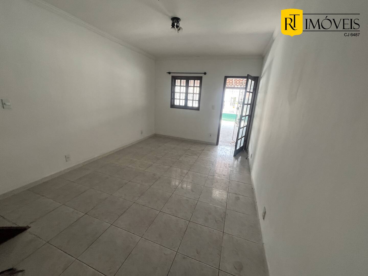 Casa de Condomínio à venda com 2 quartos, 65m² - Foto 4
