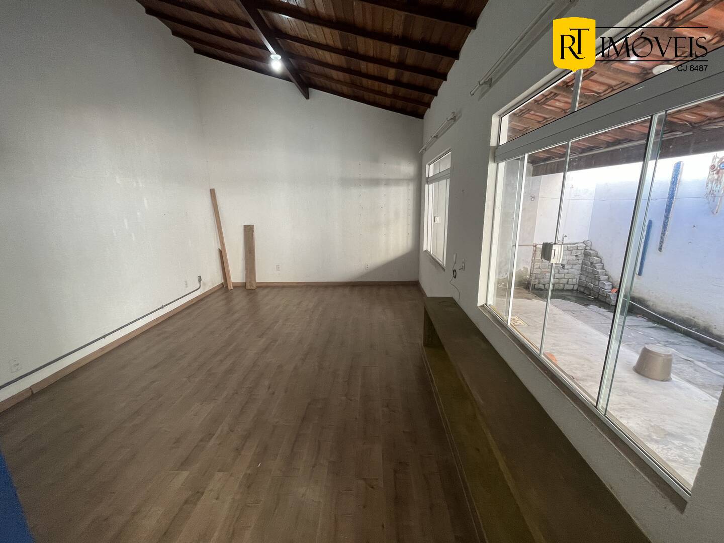 Casa para alugar com 1 quarto, 55m² - Foto 10