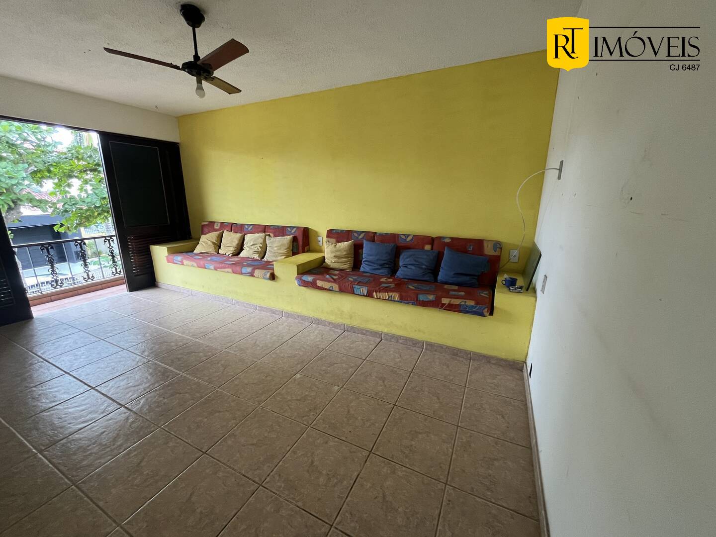 Apartamento à venda com 1 quarto, 50m² - Foto 2