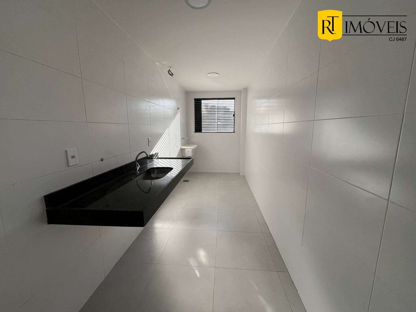 Apartamento para alugar com 2 quartos, 70m² - Foto 8