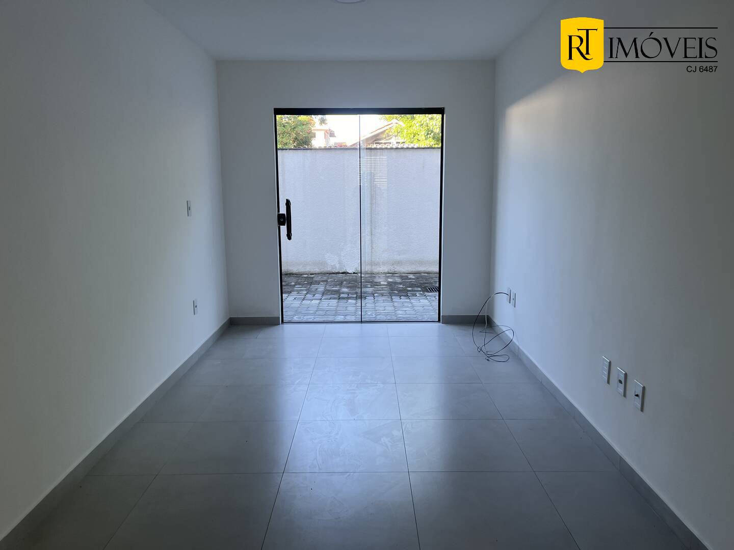 Apartamento para alugar com 2 quartos, 70m² - Foto 11