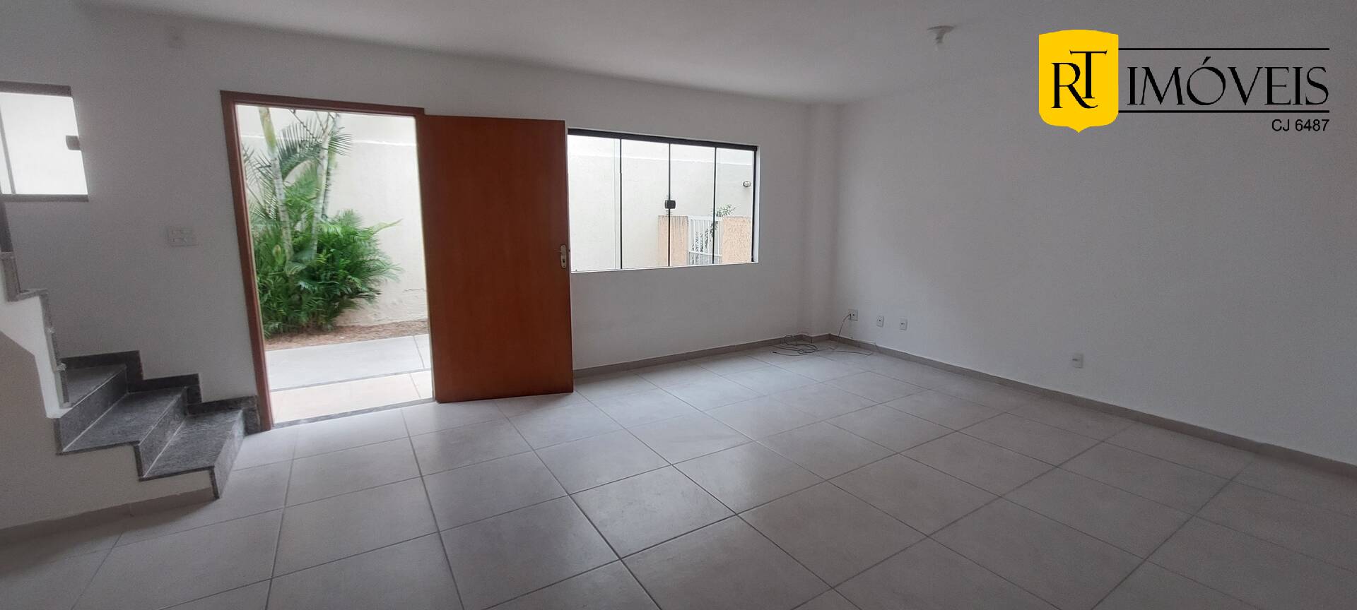 Casa à venda com 3 quartos, 118m² - Foto 3