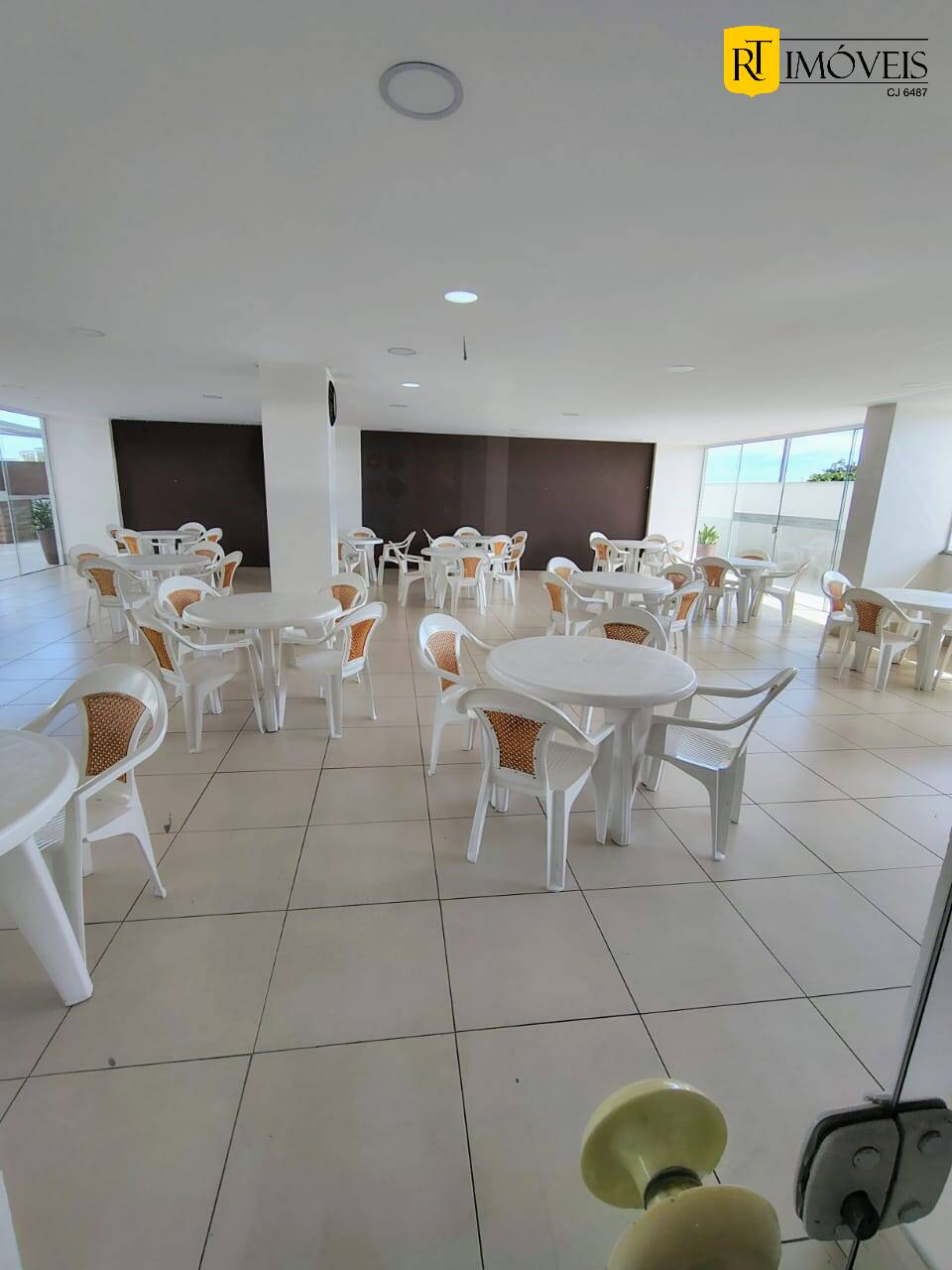 Apartamento à venda e aluguel com 2 quartos, 100m² - Foto 11