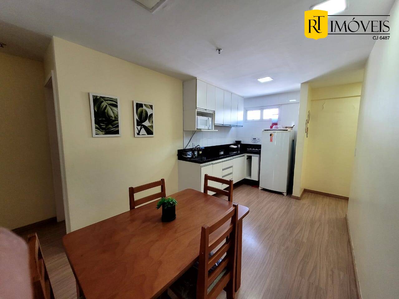 Apartamento à venda com 2 quartos, 75m² - Foto 7