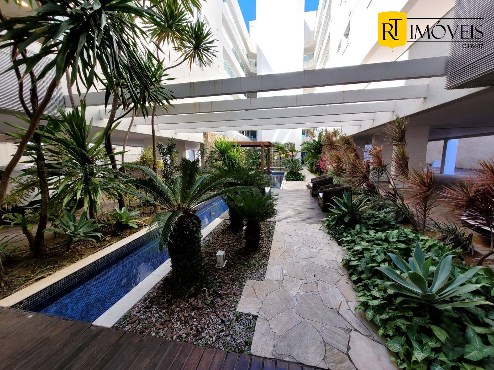 Apartamento à venda com 2 quartos, 75m² - Foto 6