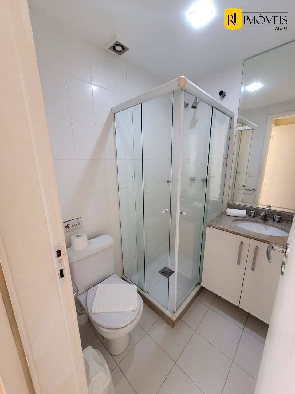 Apartamento à venda com 2 quartos, 75m² - Foto 12
