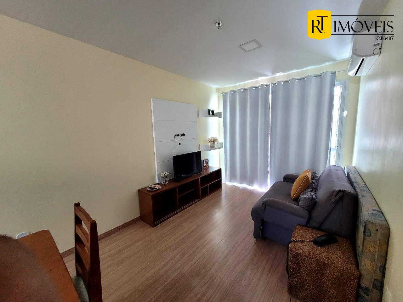 Apartamento à venda com 2 quartos, 75m² - Foto 9