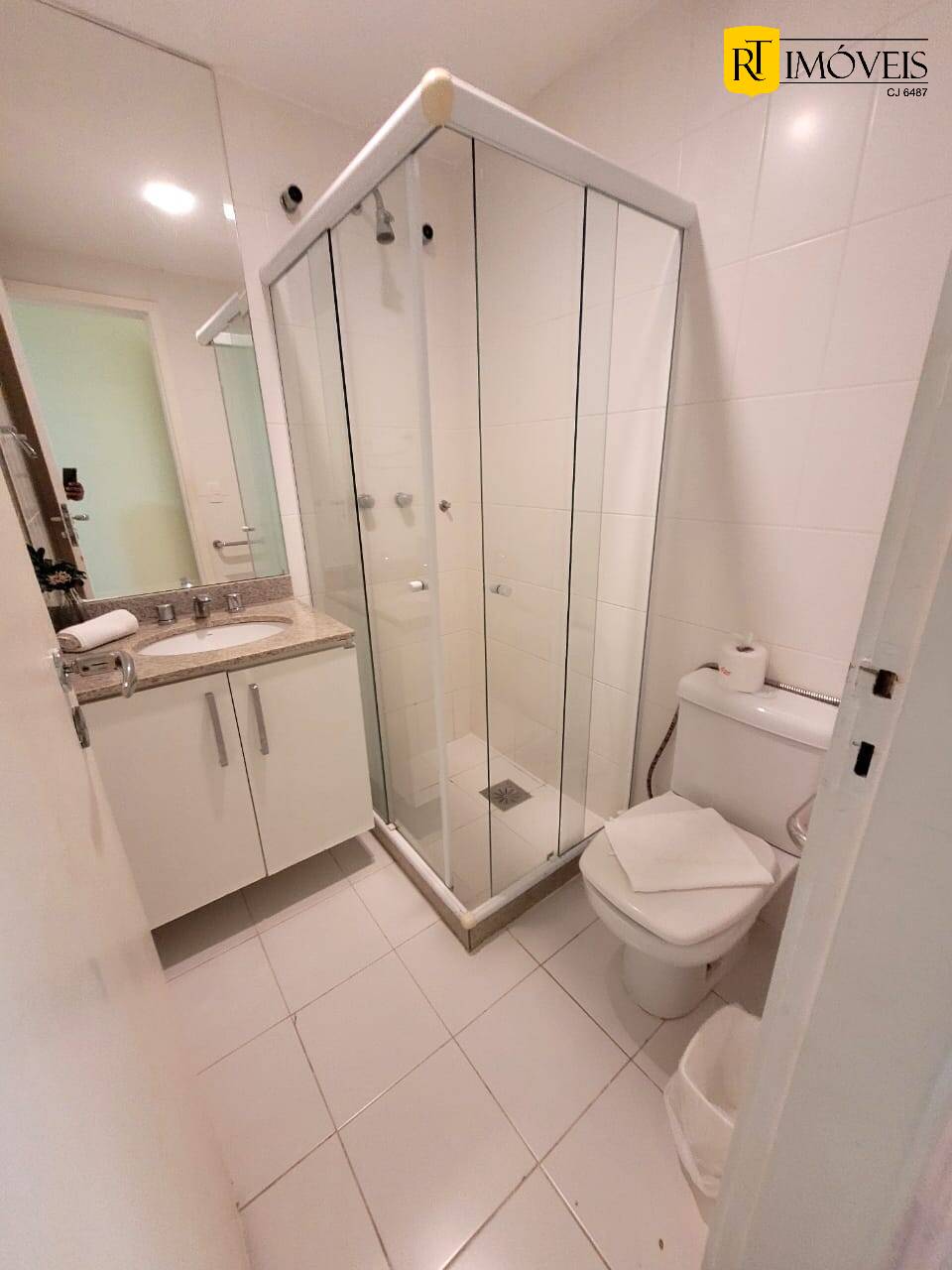 Apartamento à venda com 2 quartos, 75m² - Foto 13