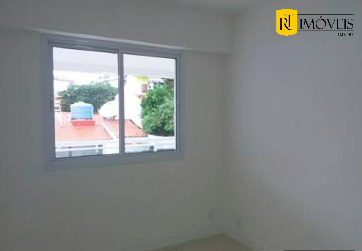 Apartamento à venda com 3 quartos, 107m² - Foto 2