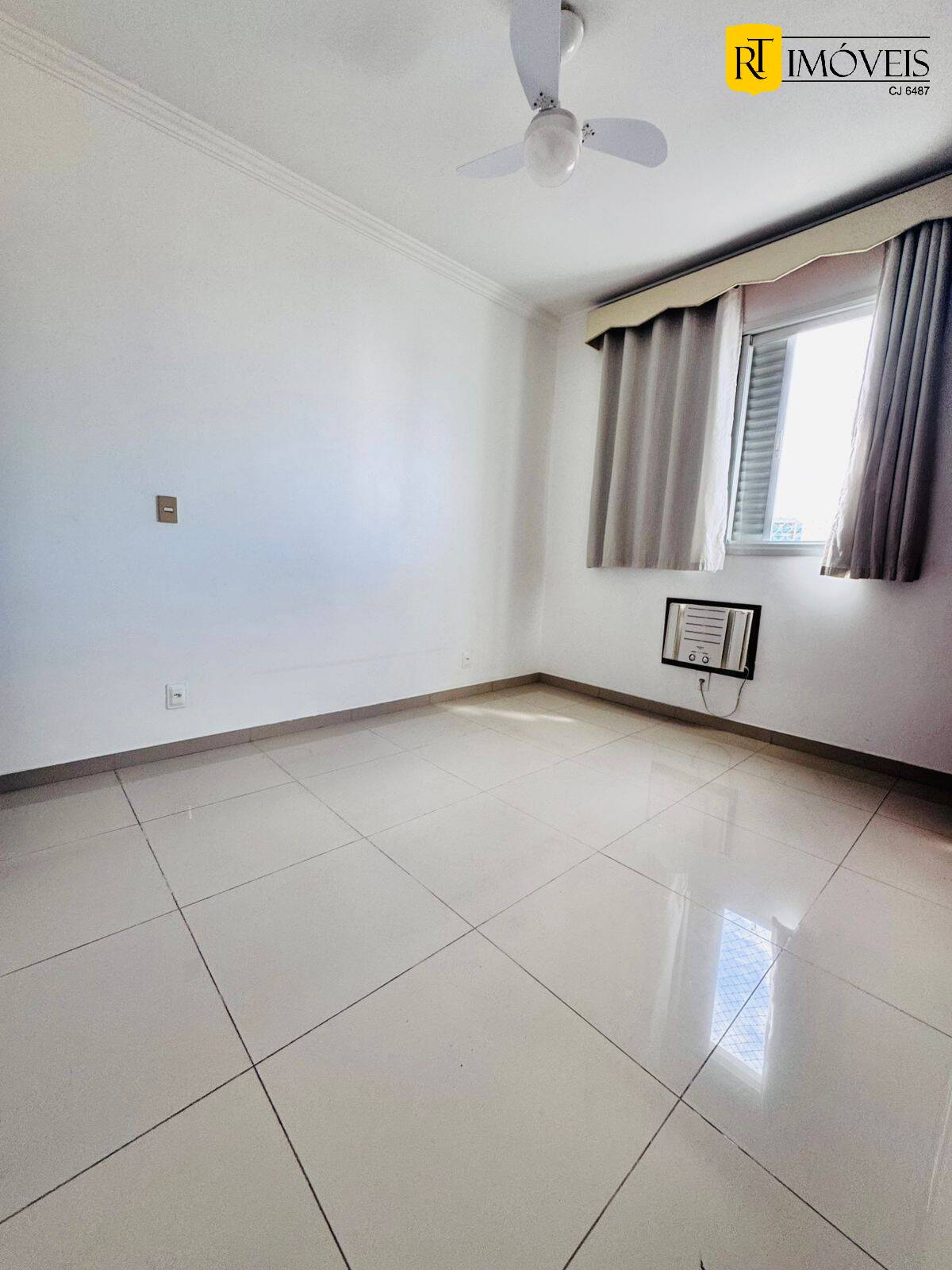 Apartamento para alugar com 3 quartos, 159m² - Foto 10