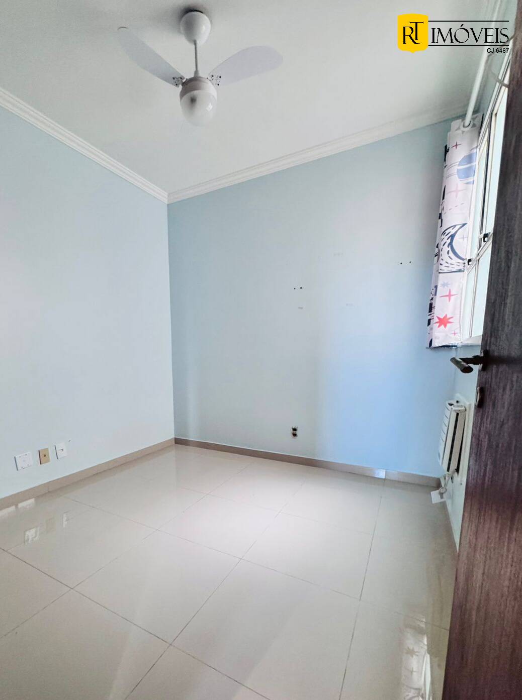 Apartamento para alugar com 3 quartos, 159m² - Foto 13