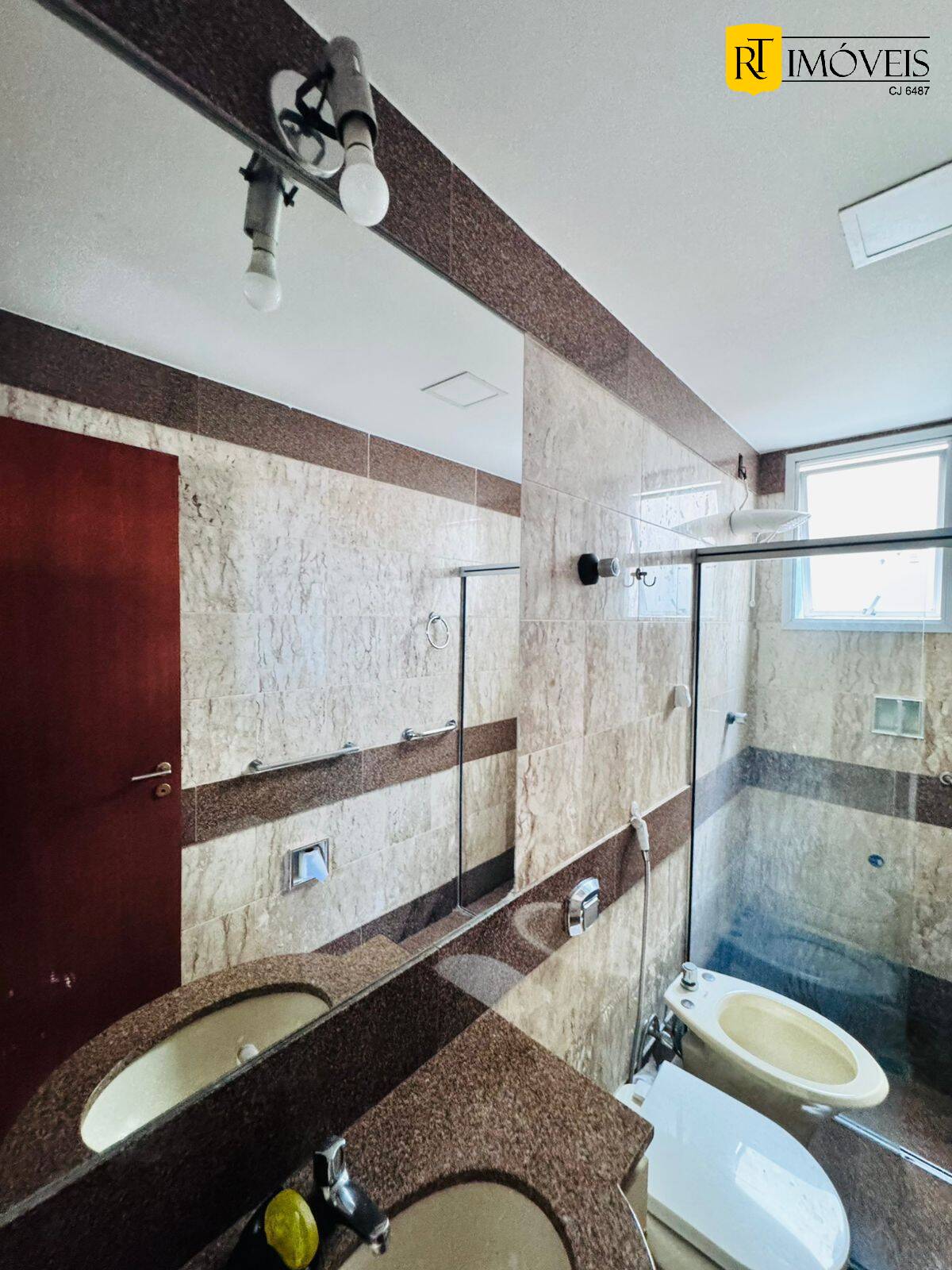 Apartamento para alugar com 3 quartos, 159m² - Foto 17