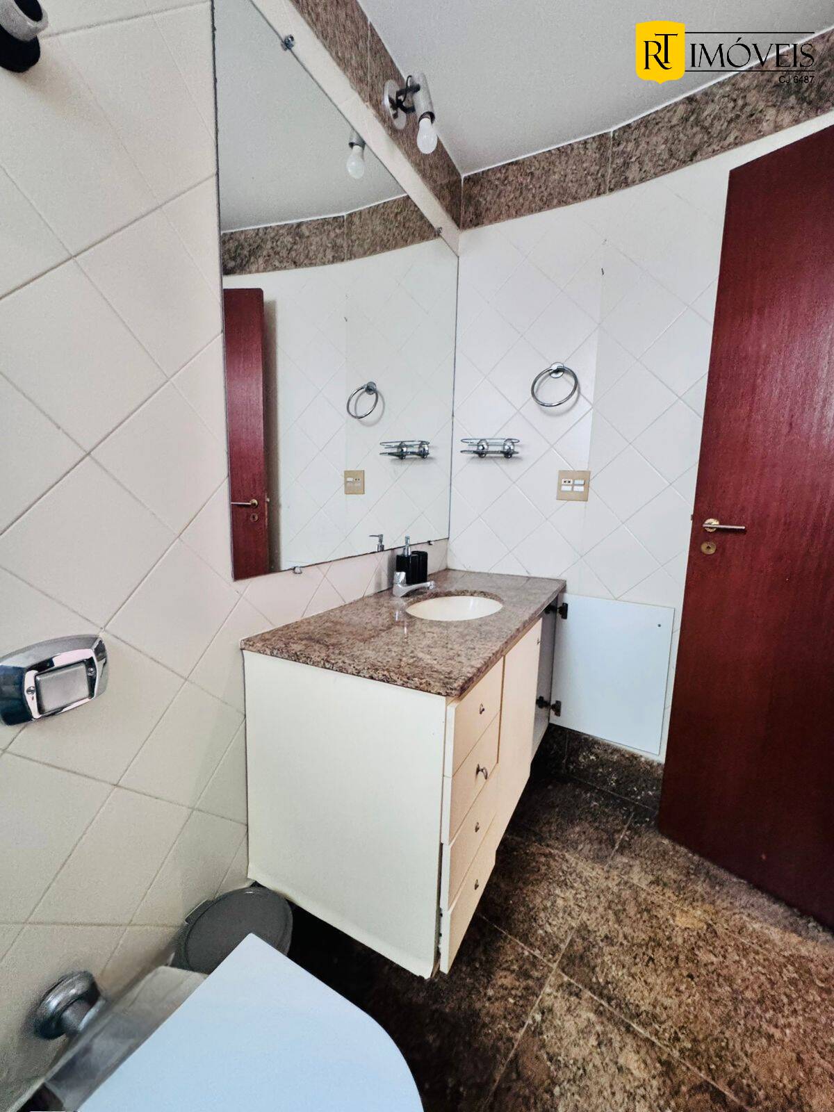 Apartamento para alugar com 3 quartos, 159m² - Foto 18