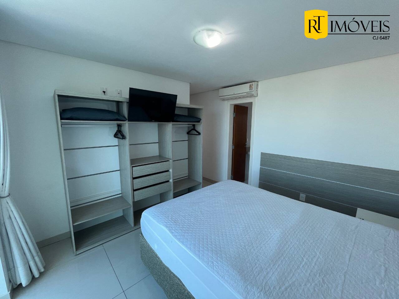 Cobertura à venda com 5 quartos, 240m² - Foto 2