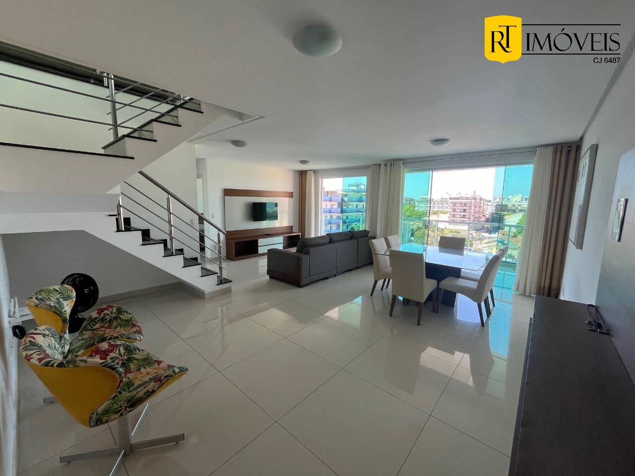 Cobertura à venda com 5 quartos, 240m² - Foto 1