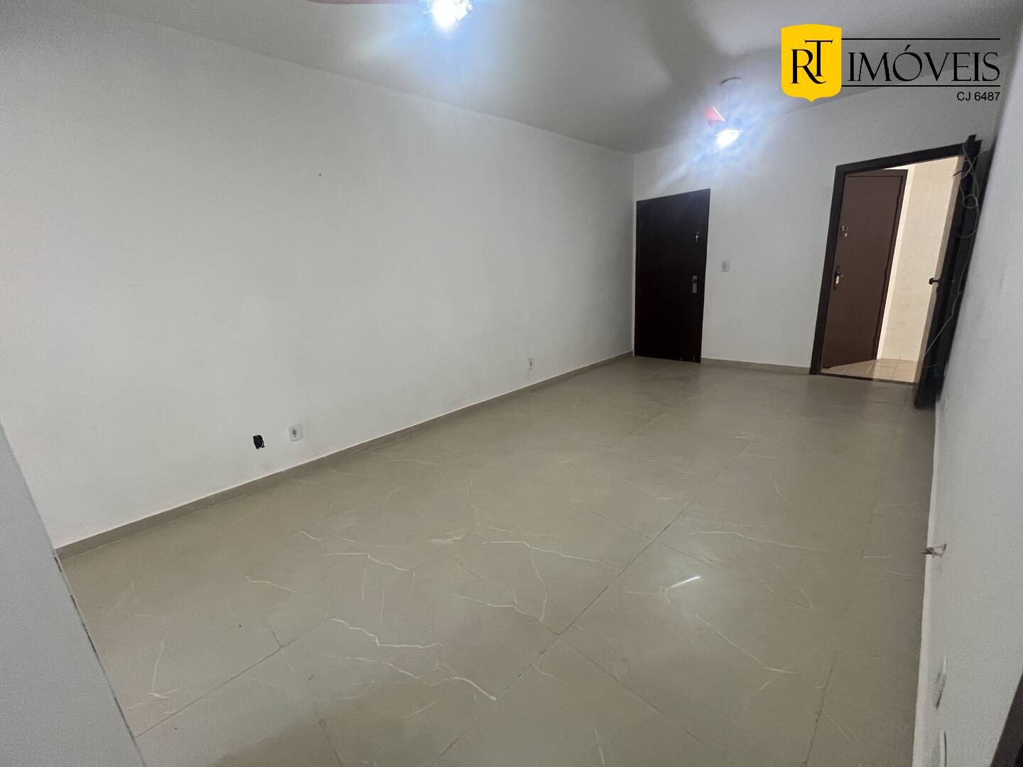 Apartamento para alugar com 3 quartos, 89m² - Foto 6