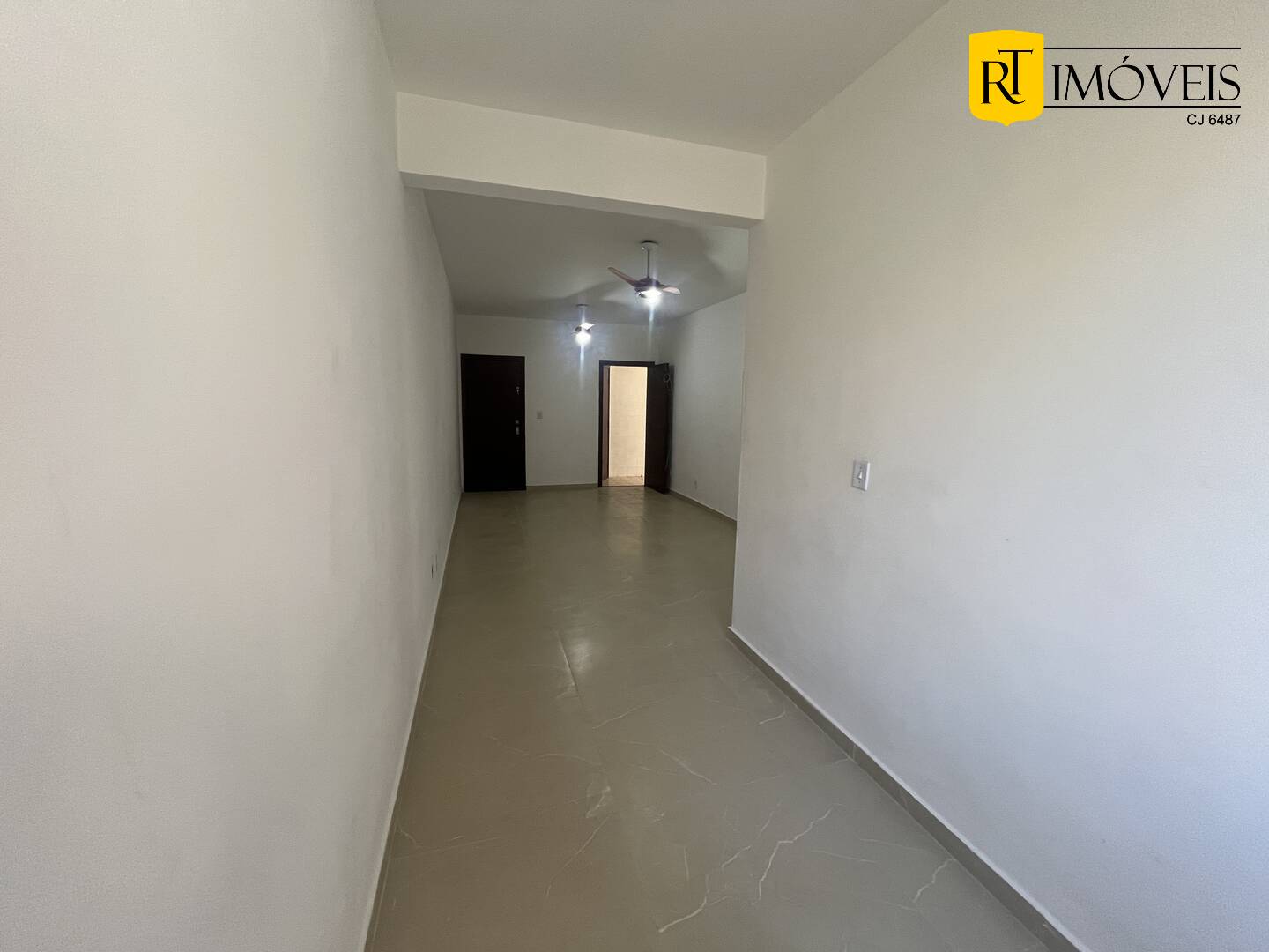 Apartamento para alugar com 3 quartos, 89m² - Foto 4