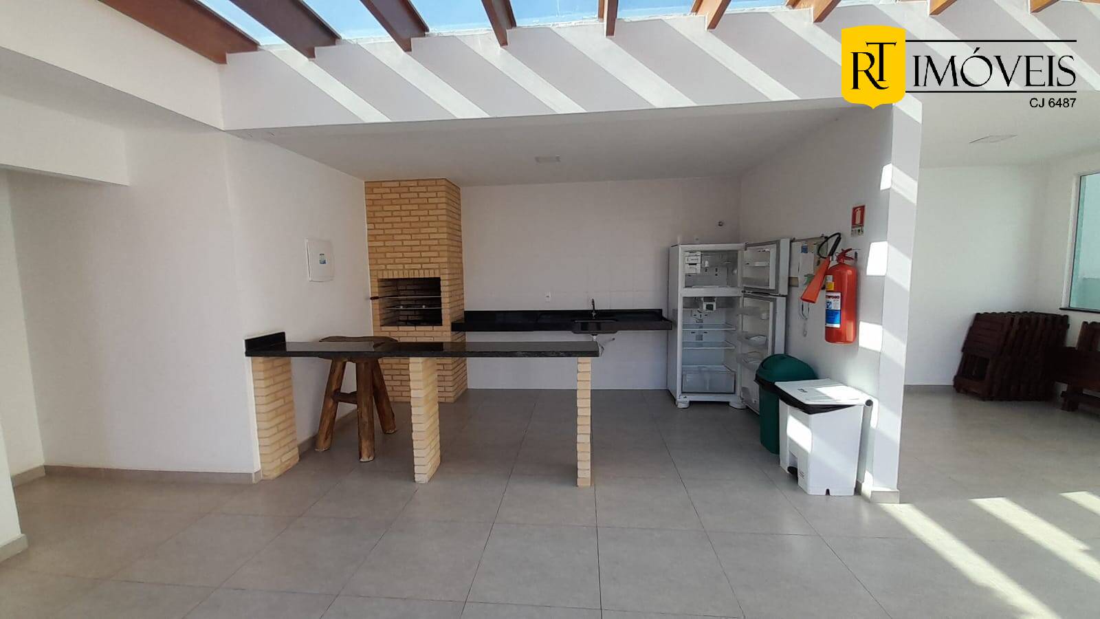 Apartamento à venda com 2 quartos, 78m² - Foto 19