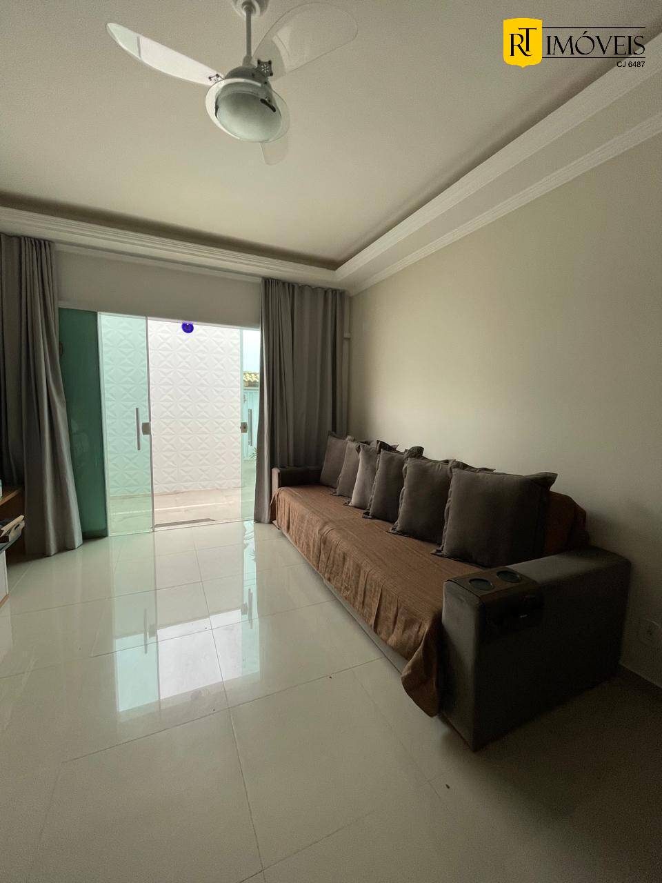 Casa à venda com 5 quartos, 140m² - Foto 4