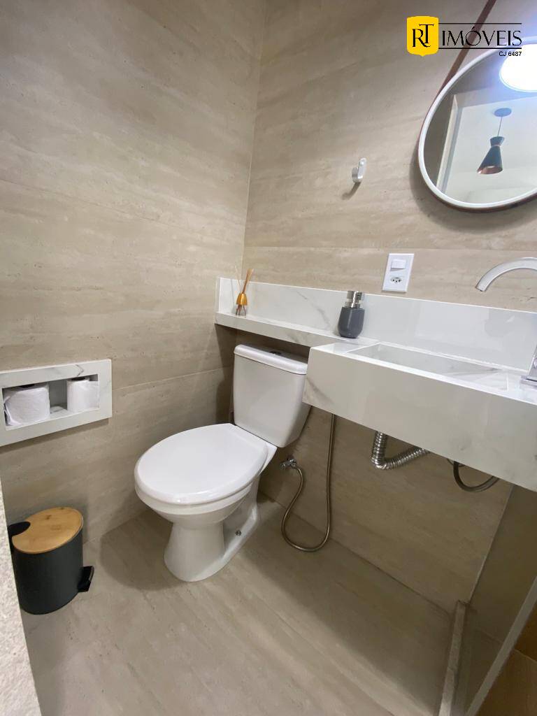 Casa à venda com 5 quartos, 140m² - Foto 45