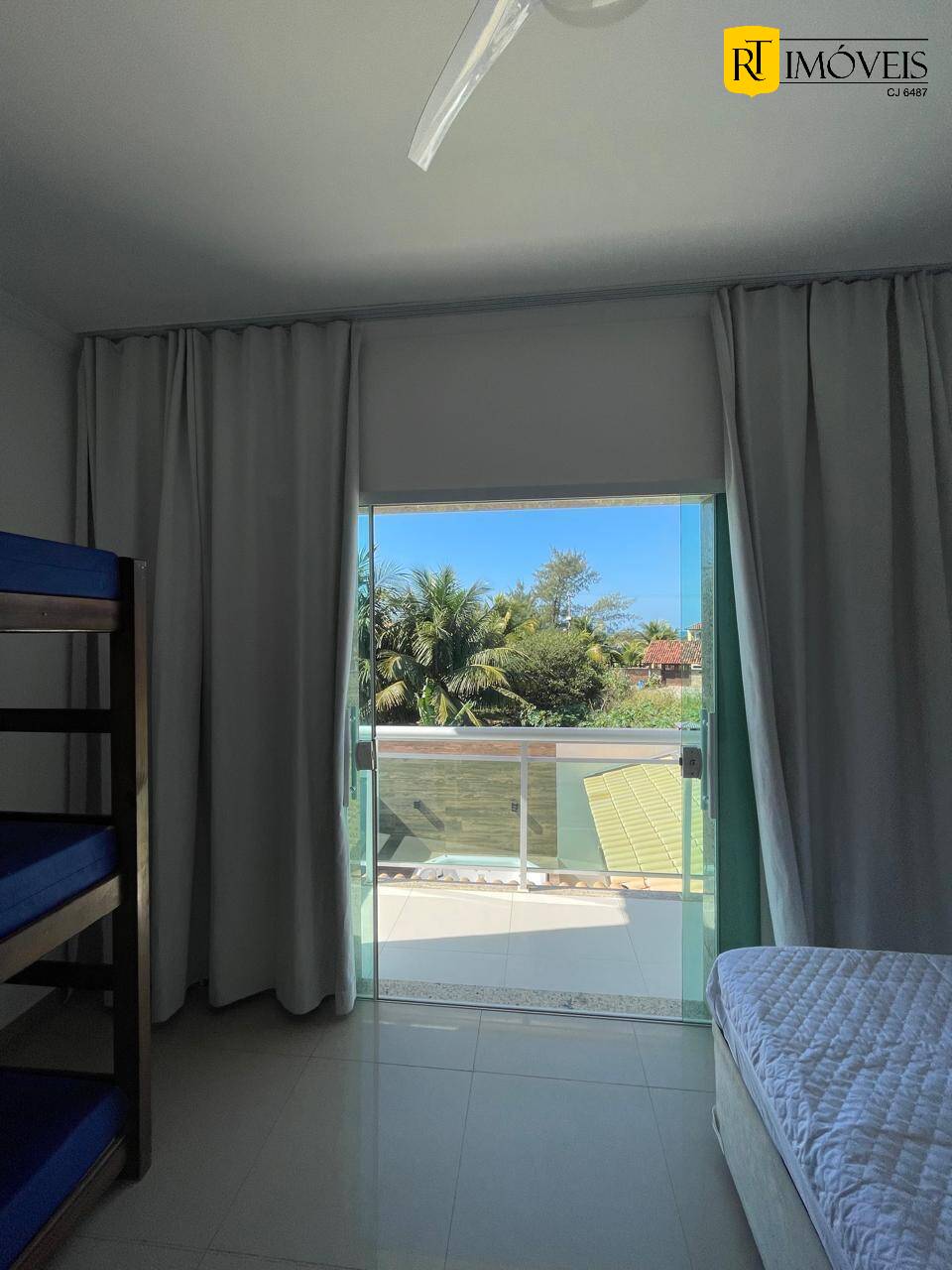 Casa à venda com 5 quartos, 140m² - Foto 14