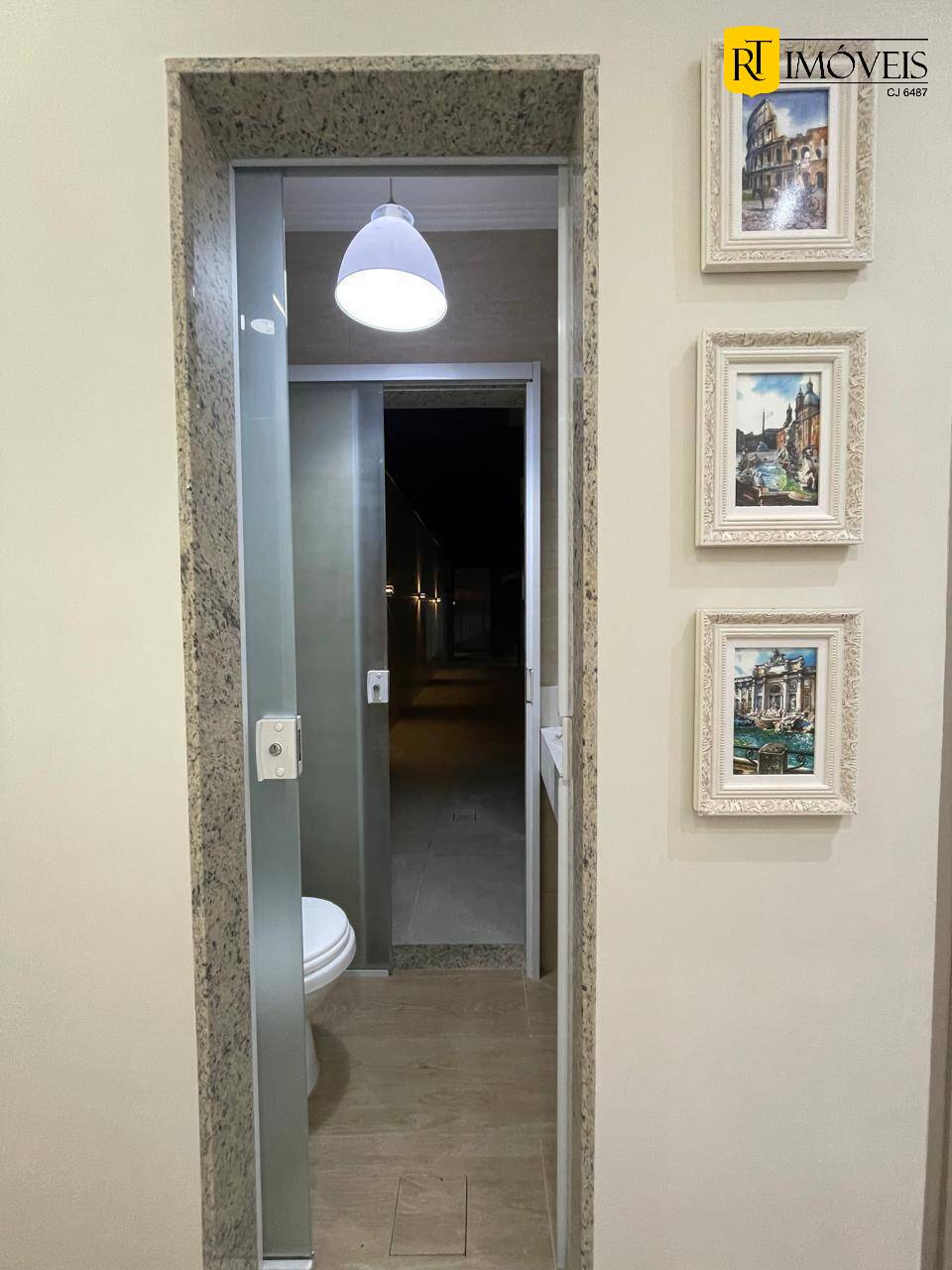Casa à venda com 5 quartos, 140m² - Foto 15