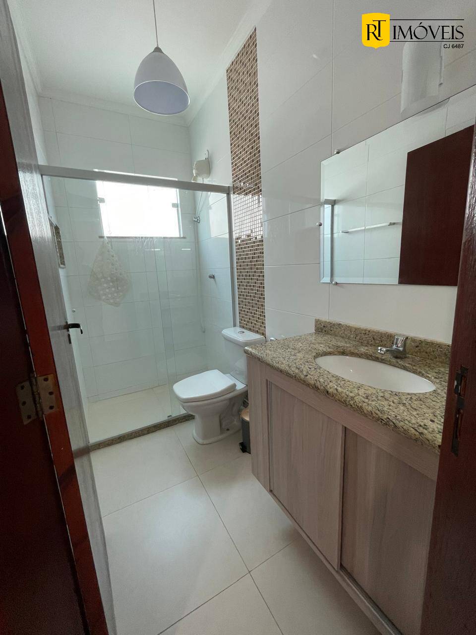 Casa à venda com 5 quartos, 140m² - Foto 17