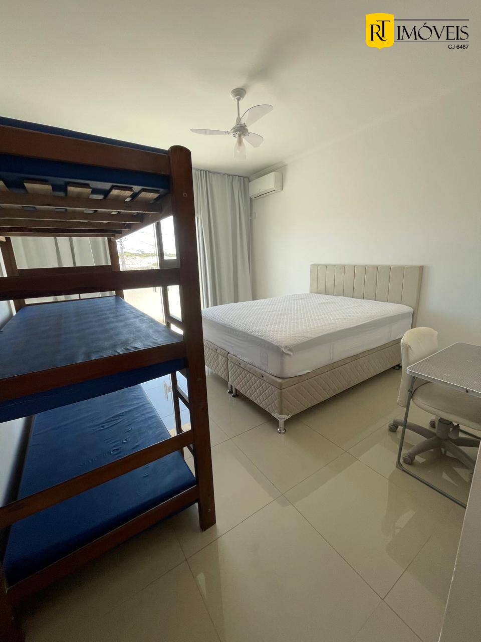 Casa à venda com 5 quartos, 140m² - Foto 12
