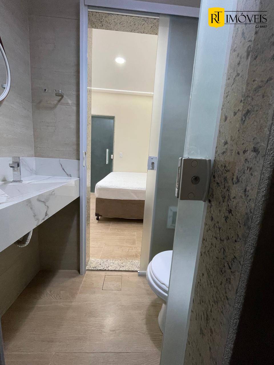Casa à venda com 5 quartos, 140m² - Foto 30