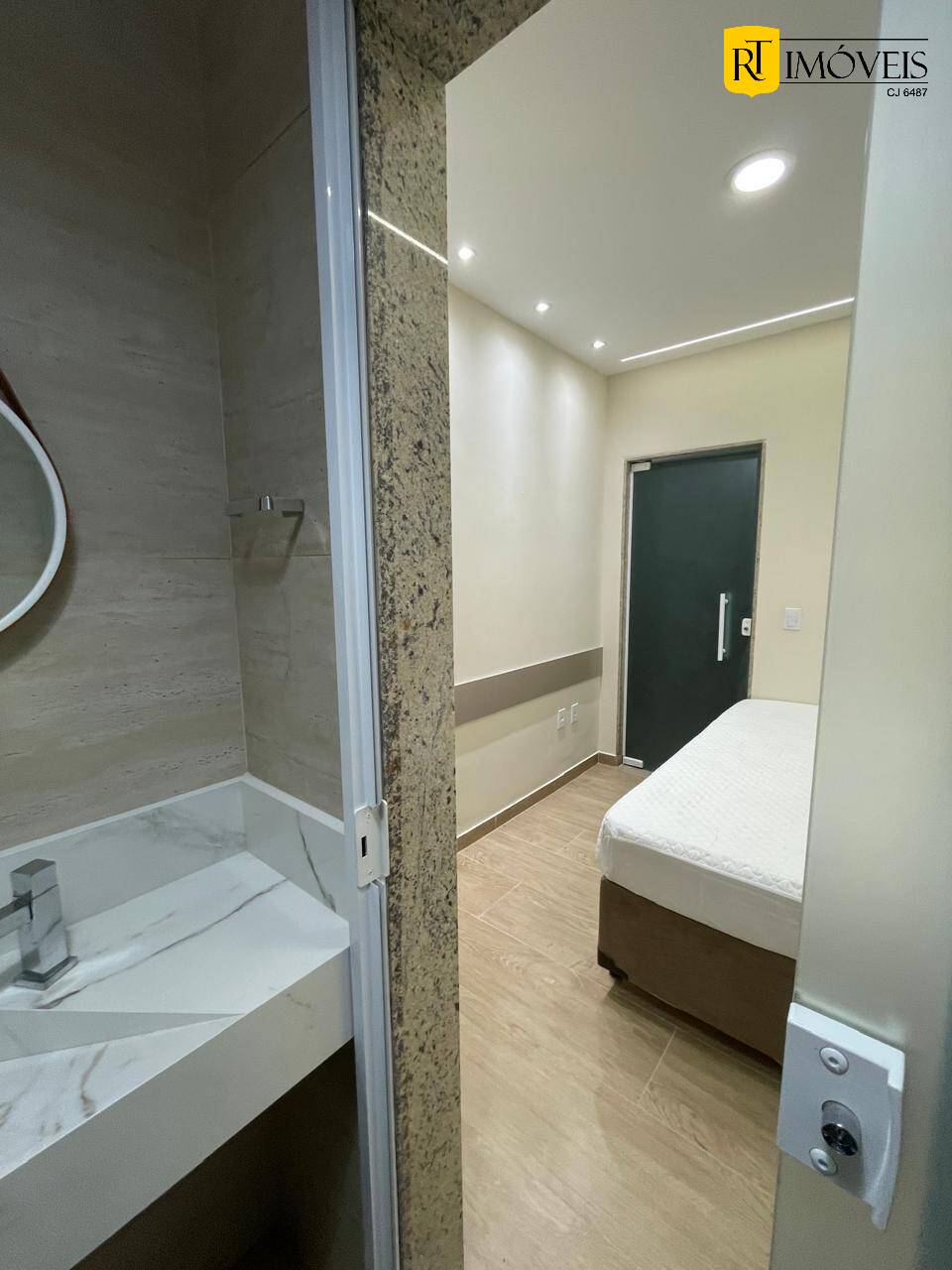Casa à venda com 5 quartos, 140m² - Foto 34