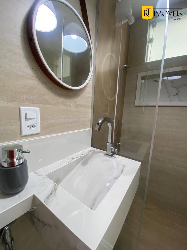 Casa à venda com 5 quartos, 140m² - Foto 43