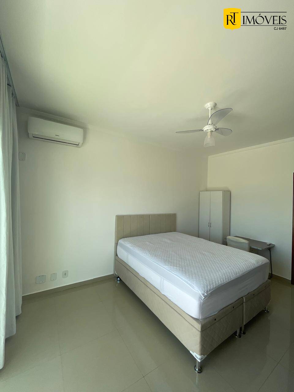 Casa à venda com 5 quartos, 140m² - Foto 42