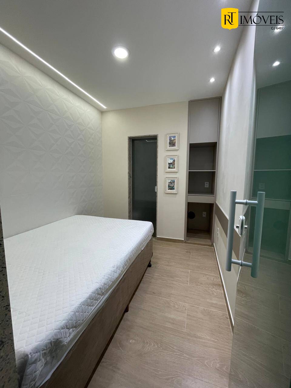 Casa à venda com 5 quartos, 140m² - Foto 44
