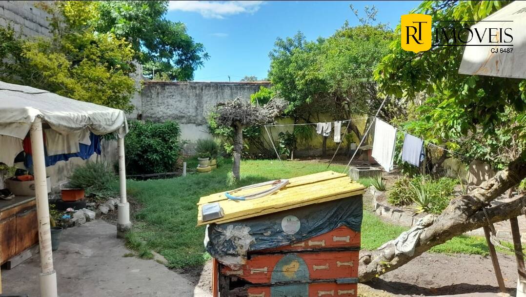 Casa à venda com 2 quartos, 120m² - Foto 14