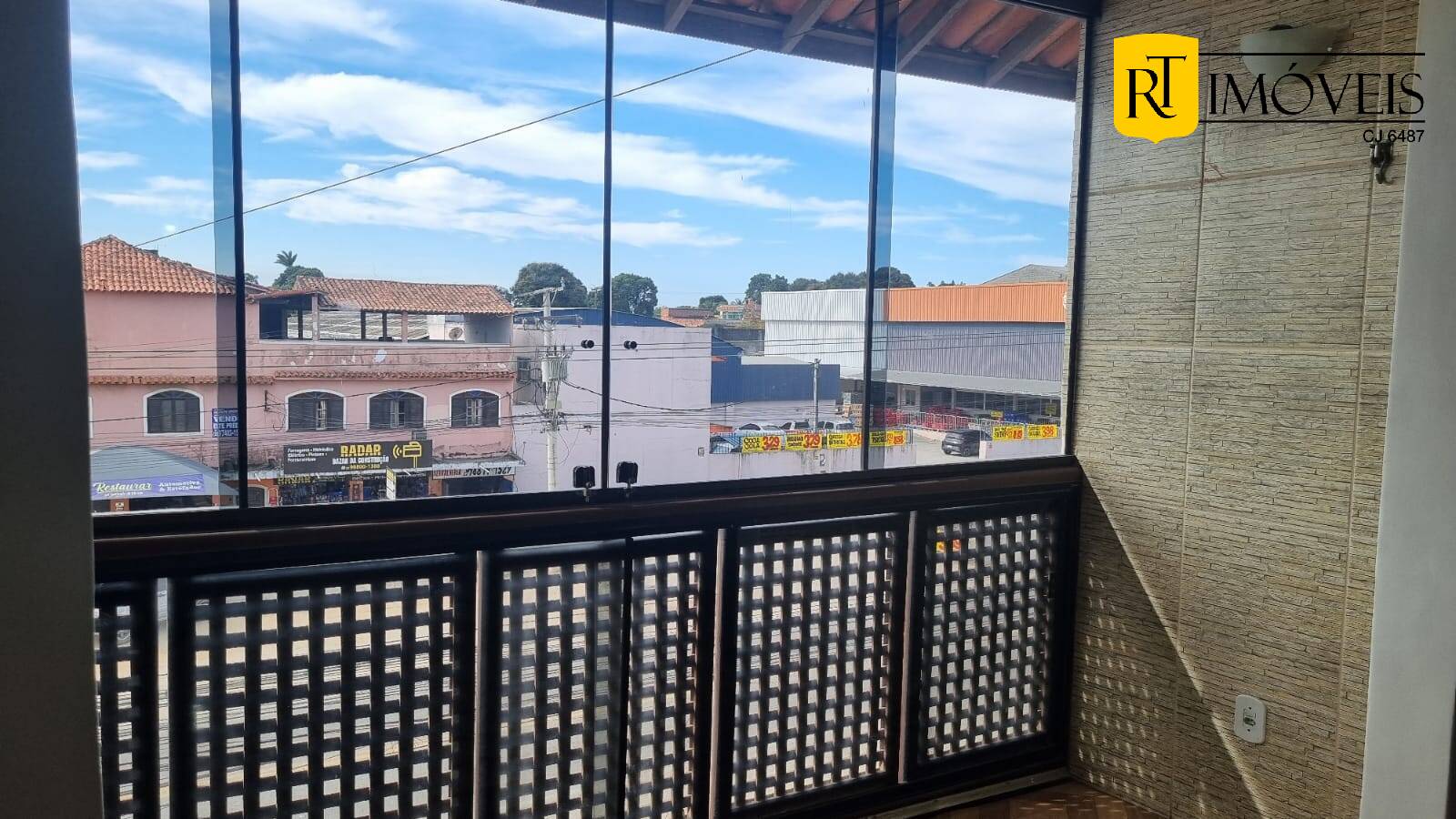 Apartamento à venda com 3 quartos, 217m² - Foto 2