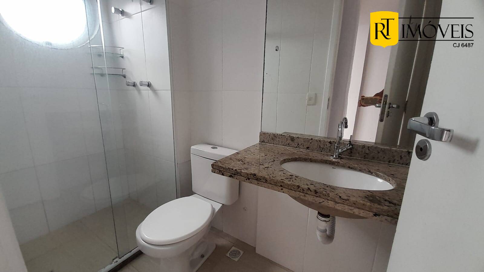 Apartamento para alugar com 2 quartos, 75m² - Foto 21