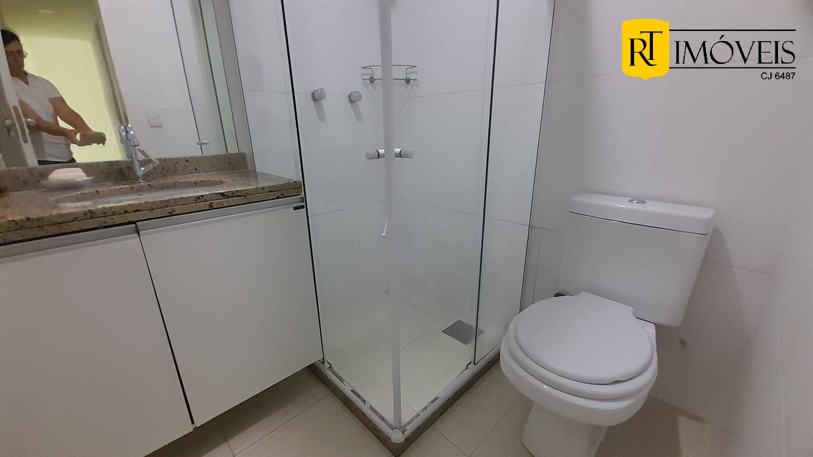 Apartamento para alugar com 2 quartos, 75m² - Foto 24