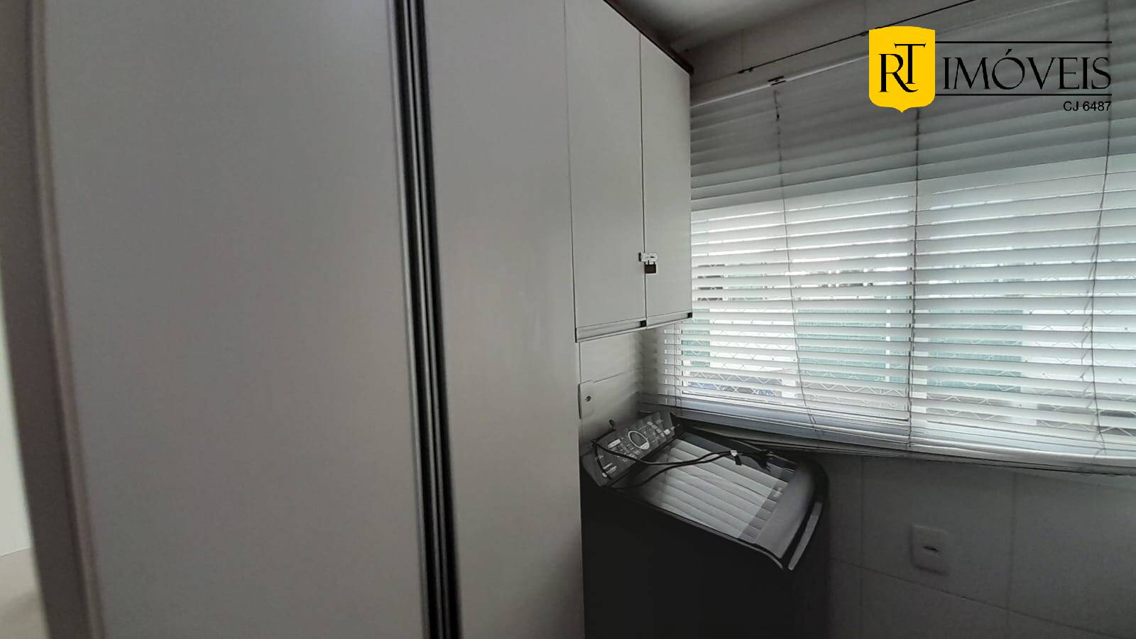Apartamento para alugar com 2 quartos, 75m² - Foto 29