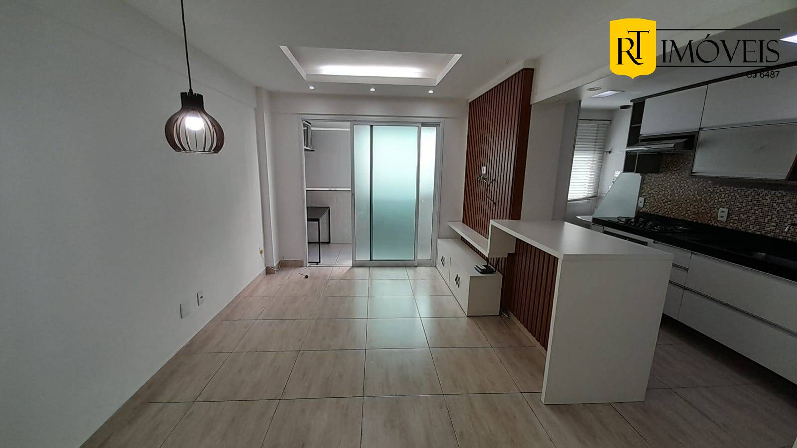 Apartamento para alugar com 2 quartos, 75m² - Foto 31