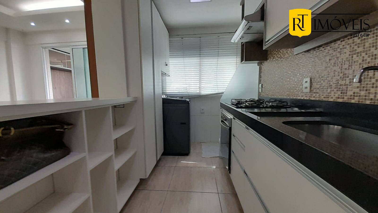 Apartamento para alugar com 2 quartos, 75m² - Foto 35