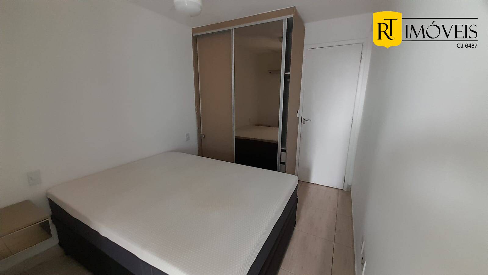 Apartamento para alugar com 2 quartos, 75m² - Foto 38