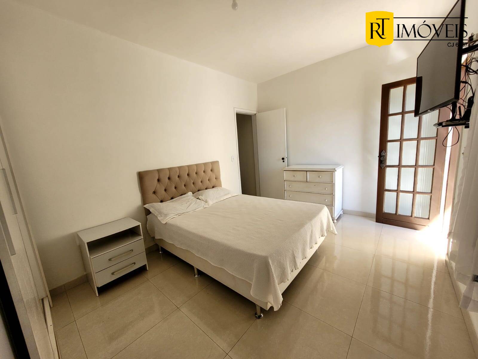Casa à venda com 2 quartos, 75m² - Foto 5