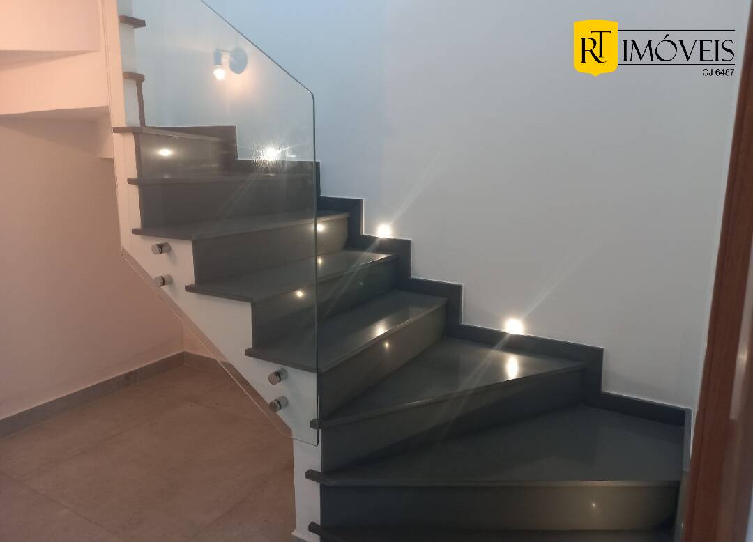 Casa, 4 quartos, 266 m² - Foto 19