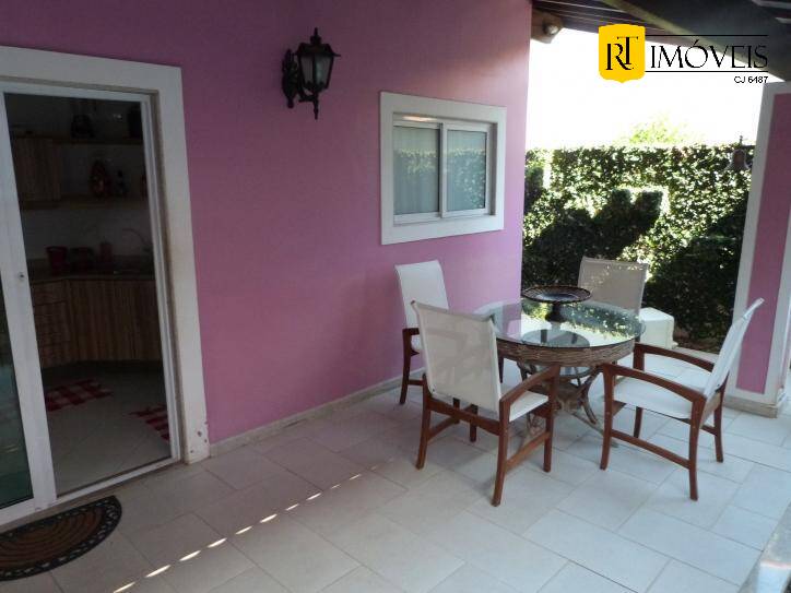 Casa de Condomínio para alugar com 7 quartos, 600m² - Foto 7