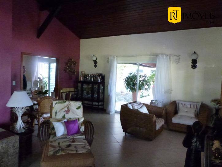 Casa de Condomínio para alugar com 7 quartos, 600m² - Foto 23