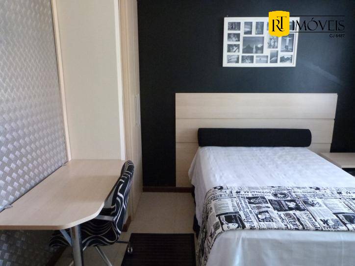 Casa de Condomínio para alugar com 7 quartos, 600m² - Foto 28