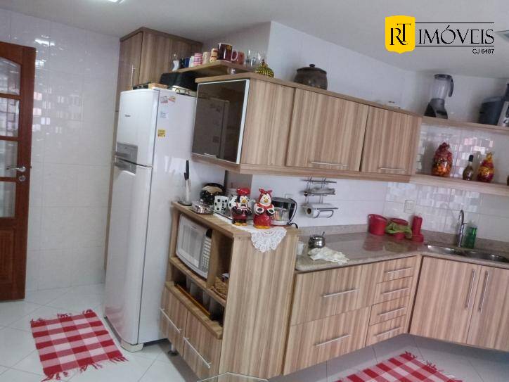 Casa de Condomínio para alugar com 7 quartos, 600m² - Foto 37